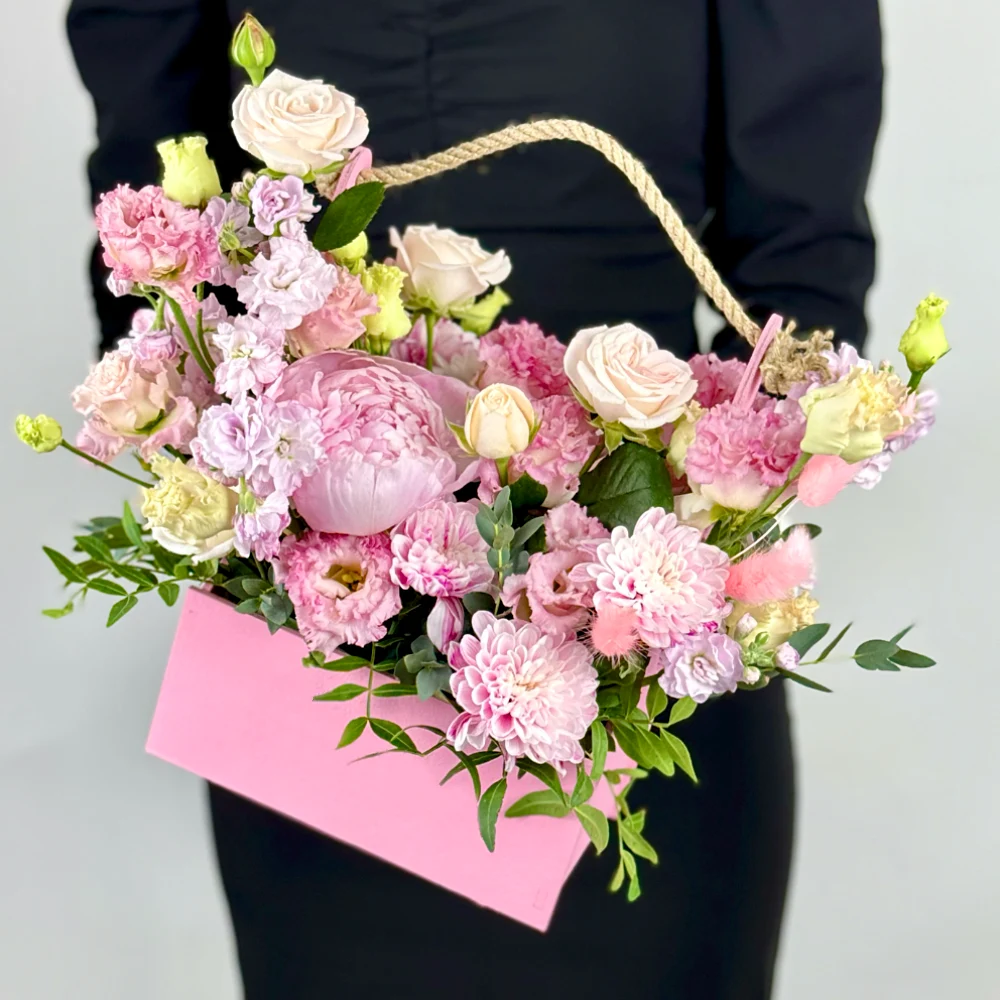 Композиция в ящике 